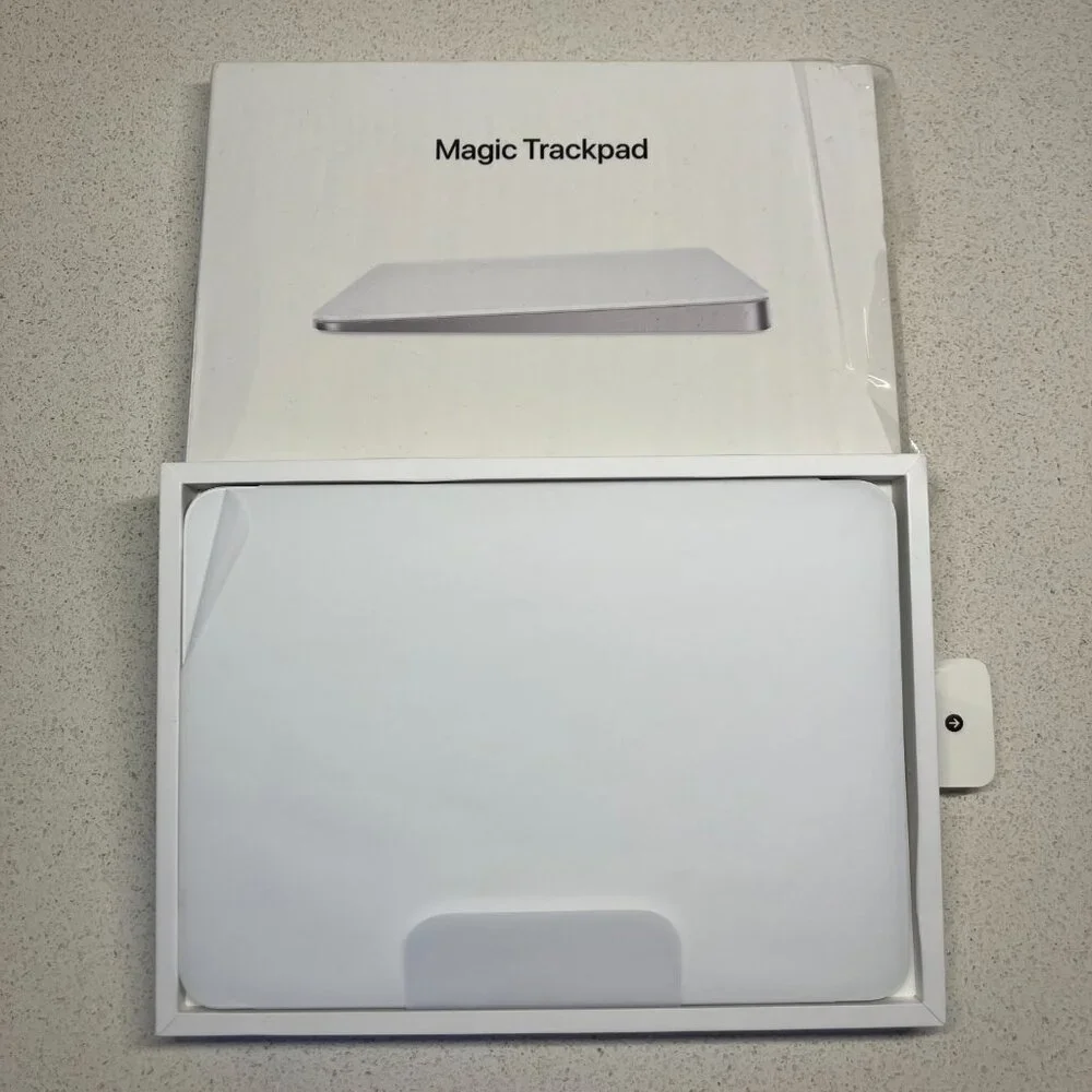 Beautiful Apple Magic Trackpad 2 (A1535) - MK2D3AM/A (Lightning Port)